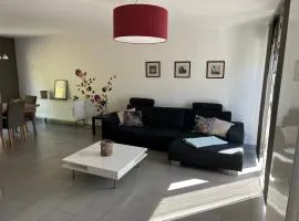 Fully furnished house, wifi, garage