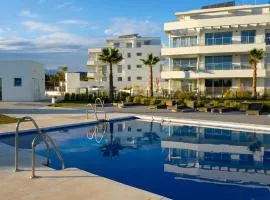 Wonderful, excellent new 4-bed apartment near Málaga with indoor and outdoor swimmimg pools, gym and sauna facilities