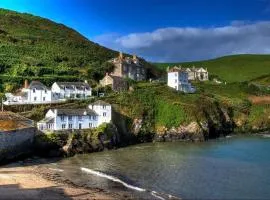 Folly 1, Port Isaac Bay Holidays