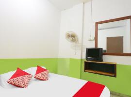 SPOT ON 92053 Bagus Stay, hotel i Tanjung Pinang