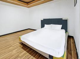 OYO 92090 Panorama Rinjani Lodge، فندق في لومبوك