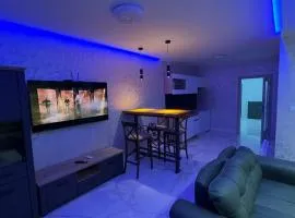 Cezar Apartments