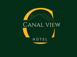 Canal view hotel, hotell i Faisalabad