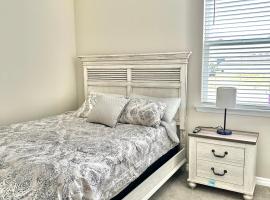 Nice brand new room, vakantiewoning in Cape Coral