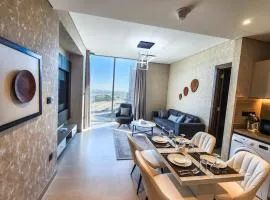STAY BY LATINEM Luxury 2BR Holiday Home CV B1614 near Burj Khalifa
