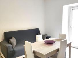 Central rooms, apartment in Agira