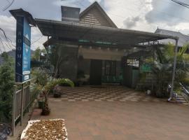 Riya Home Stay Munnar, hotel ieftin din Anaviratty