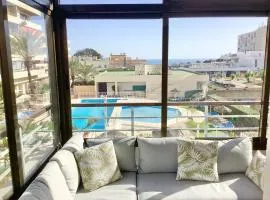 La Nogalera modern and spacious Apartment with pool and sea view
