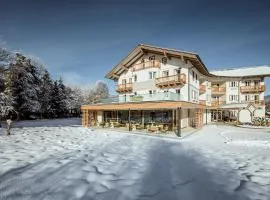 Crystls Aparthotel