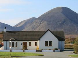 Ardmore luxury self catering cottage, hotel com acessibilidade em Broadford