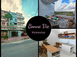 Nhà nghỉ Bonne Vie' Homestay, hotel s parkiralištem u gradu 'Can Tho'