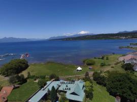 Volcano & Lake Family Hostel, pensionat i Villarrica