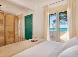 Vera Villa - Brand New Seafront Villa!
