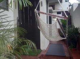 Tiny house for couple, apartmán v destinaci Madikeri