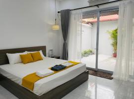 Camellia home, hotel with parking in Lạng Sơn