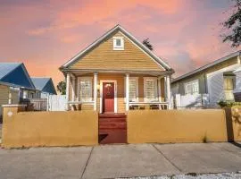 Heart of Ybor City 3bedroom walk to 7th ave