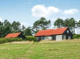 3 Bedroom Beautiful Home In Samsø