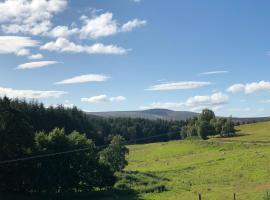 Drovers Apartment, hotel di Tomatin