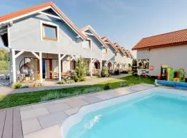 Nice Home In Karwia With Outdoor Swimming Pool, Heated Swimming Pool And 2 Bedrooms