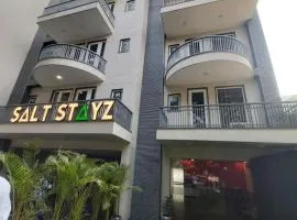 Saltstayz Hotel Huda City Center