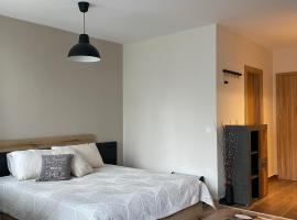 Borovets Gardens - Studio E 27, hotel i Borovets