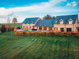 Bedw Barn, hotel with parking in Newtown