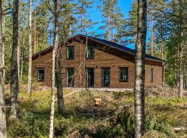 Beautiful Home In Sffle With Kitchen, boende vid stranden i Säffle