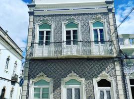 Casa Cubista, Hotel in Olhão