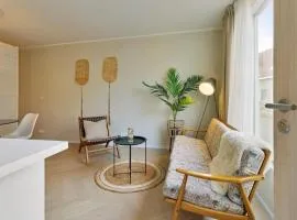 Shared Garden Apartment Retreat