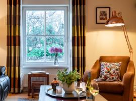 Kenmare Townhouse, villa Kenmare-ben