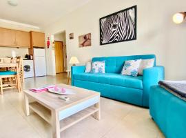 Apartamento T1 Flamingo - Portimão - 1,5 km da Praia，波爾蒂芒Continente Shopping Center Portimão附近的飯店