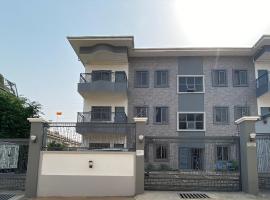 Queens View Apartment, Achimota Retail-verslunarmiðstöðin, Accra, hótel í nágrenninu