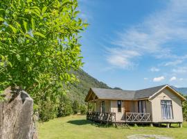 Cabañas Alto Puelo Patagonia Verde, casă de vacanță din Puelo