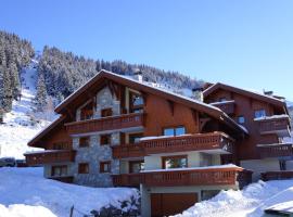 Appartement 3 pièces skis aux pieds, hotel in Les Allues