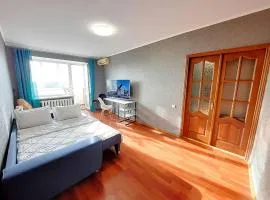 Слава Героям 11 Двокімнатна квартира з ванною і кондиціонером Безконтактне заселення 24-7