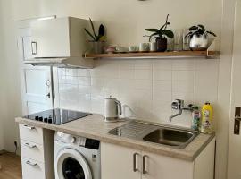 Apartmán Colette, hotel near Pražského Povstání Metro Station, Prague