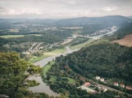 FeWo in ruhiger Lage am Wanderweg zum Lilienstein