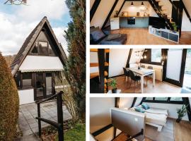 Gemütliches Nurdachhaus im Naturparadies mit Sauna - Erholung pur, hotel with parking in Bad Wünnenberg