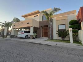 Hermosa residencia de lujo, maison de vacances à Hermosillo