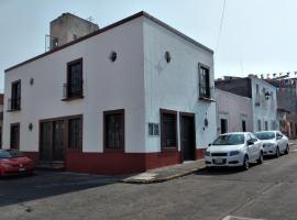 Suites del Centro, апартаменты/квартира в городе Морелия