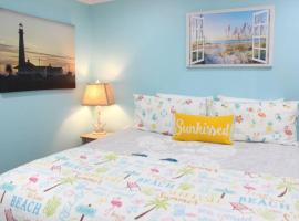 Bluebonnet by the Sea - Resort-Style Pool and Beach Views, hotel di Galveston
