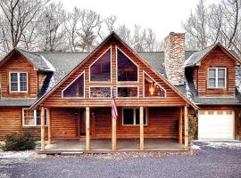 One of a Kind Rustic Log Cabin near Bryce Resort - Large Game Room - Fire Pit - Large Deck - BBQ, hotel in Basye