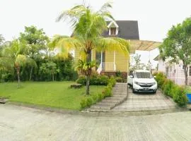 Villa Gathering Yuni Syahla