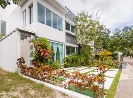 Luxury Puerto Morelos Cancun Home - 3 Double Rooms