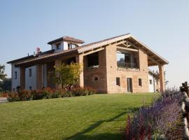 Agriturismo Alba Del Borgo, farm stay in Fidenza