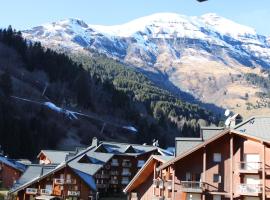 Les Pierres Blanches Contamines Montjoie, hotel i Les Contamines-Montjoie