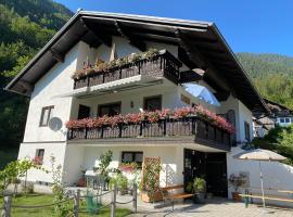 Haus Salzkristall, hotel u gradu 'Obertraun'