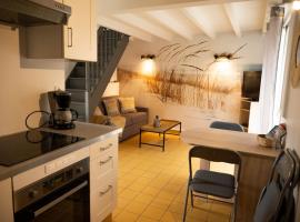 Petite Maison située entre Saint-Malo et Cancale, Familienhotel in Saint-Méloir-des-Ondes