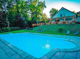 Le Chalet Montégut, hotel v destinaci Moulins