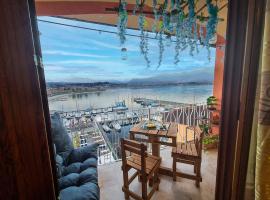 PURA VIDA APARTMENT, Facing Lake Garda, hotel em Manerba del Garda